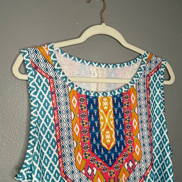 Colorful Sleeveless Dress - Picture 4 of 6